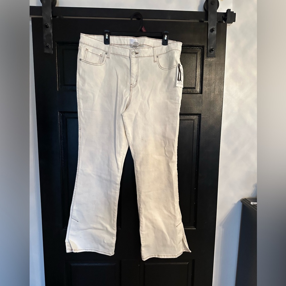 NWT cream colored jeans